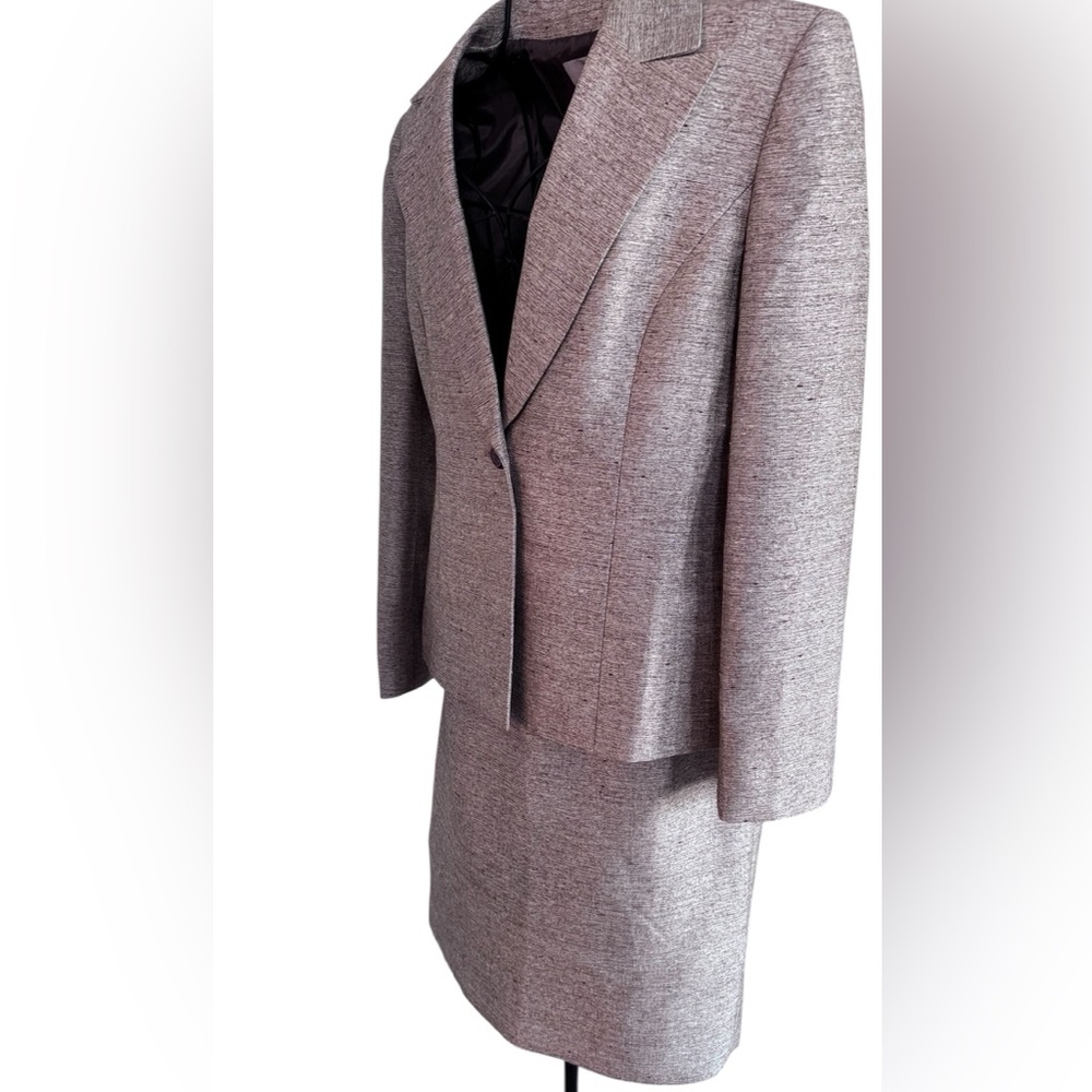 Women's tan tweed Blazer and Skirt Set - Picture 7 of 9
